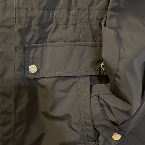 Weatherproof Navy Lightweight Rain Jacket - Picture 3 of 5